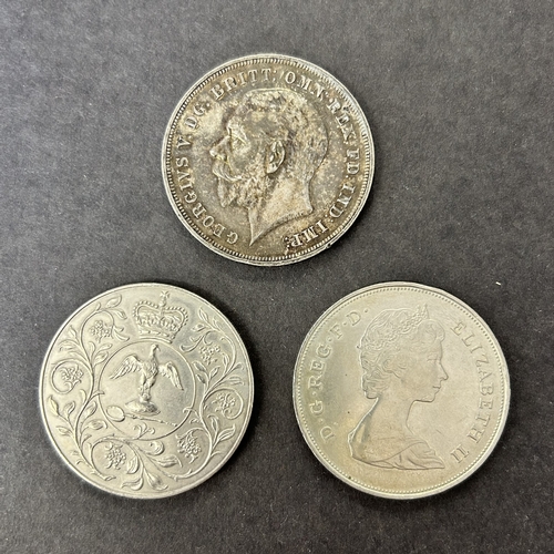 104 - A 1935 rocking horse crown plus two commemoratives