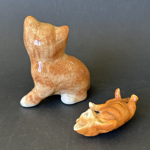 219 - A small Winstanley No.1 ginger cat, approx. 4 1/2