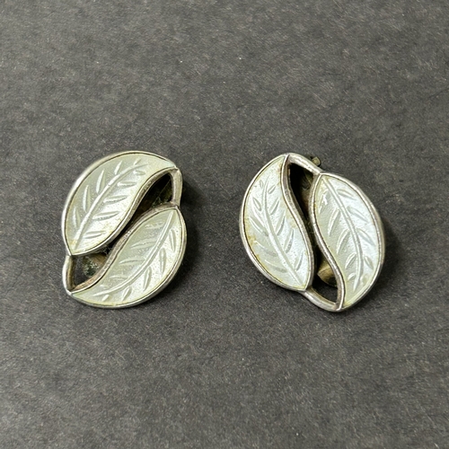 323 - A pair of 925 sterling silver Norwegian made clip-on earrings together with a matching but unmarked ... 