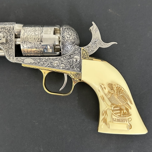 368 - A new and boxed replica of a Colt 36 cal 1861 Navy revolver, all moving parts, inert (over 18's only... 
