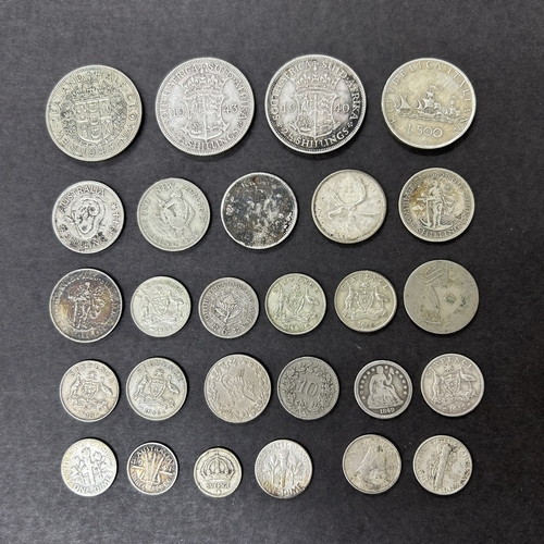 128 - A mixed lot of world coins with silver content, weight approx. 135g
