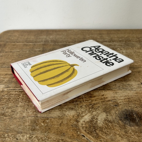 239 - Twenty two Agatha Christie books published 2013-2014 to include Hickory Dickory Dock, The Mirror Cra... 