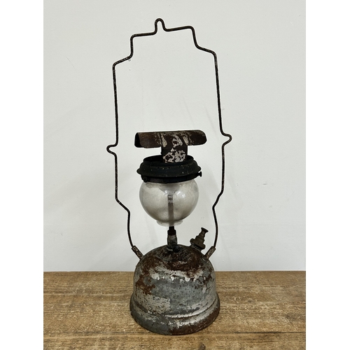 Lot 250       