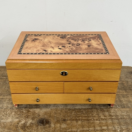 Lot 252       