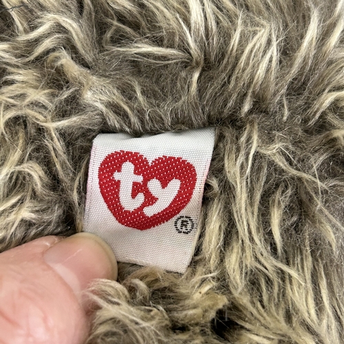 68 - A vintage Gund teddy bear, approx. 16