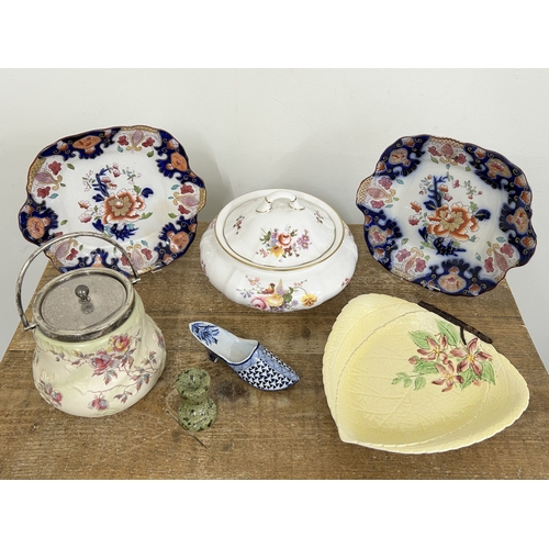 93 - Royal Crown Derby 'Derby Posies' lidded tureen together with a pair of Masons style dishes, a Carlto... 