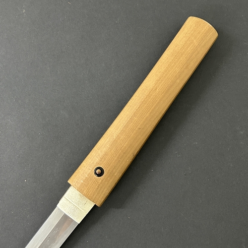 200 - An antique Japanese Katana in a natural wood scabbard, no marks to tang, polished blade with hamon m... 
