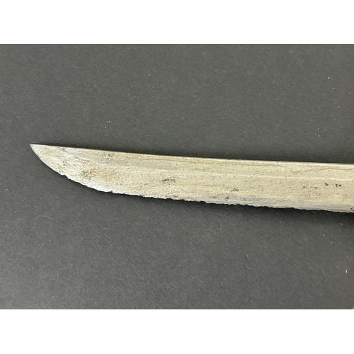 204 - An antique Wakizashi Japanese sword with a Tsuka and Tsuba and yellow metal Menukis, blade approx. 1... 