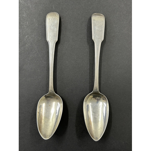 153 - A pair of Georgian Edinburgh silver table spoons, weight approx. 125g