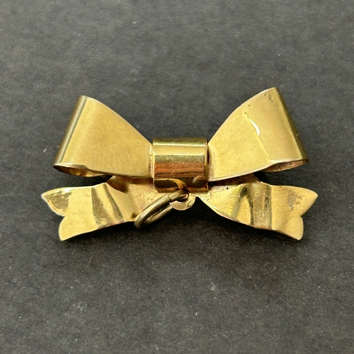 161 - A 9ct gold bow brooch, weight approx. 2.5g
