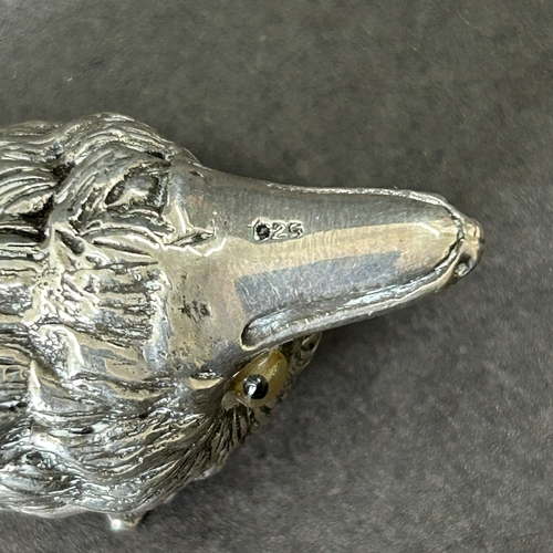 3 - A 925 sterling silver vintage dog head vesta with moving eyes, approx. just under 2