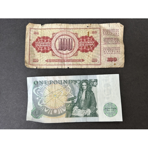 31 - Mixed decimal coins to include three £2 pound coins, a £1 note and a 100 Dinara Yugoslavia banknote ... 