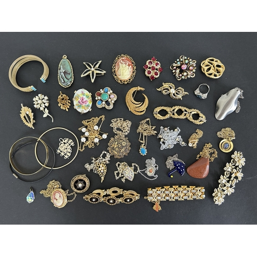 Lot 23        
