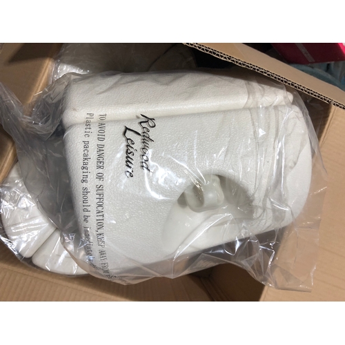 205 - Redwood pagoda weights x4 in box and unused.  Fill with water.