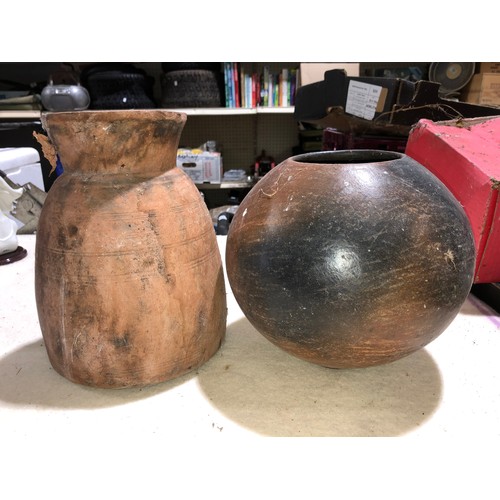 286 - Tribal pots
