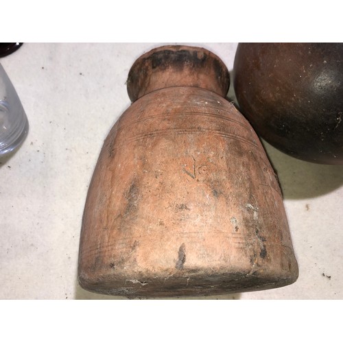 286 - Tribal pots