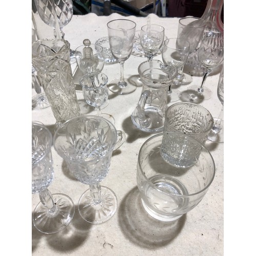 291 - Box of cut Glass