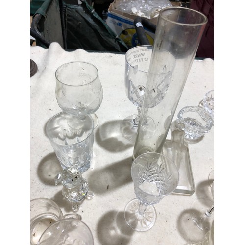 291 - Box of cut Glass