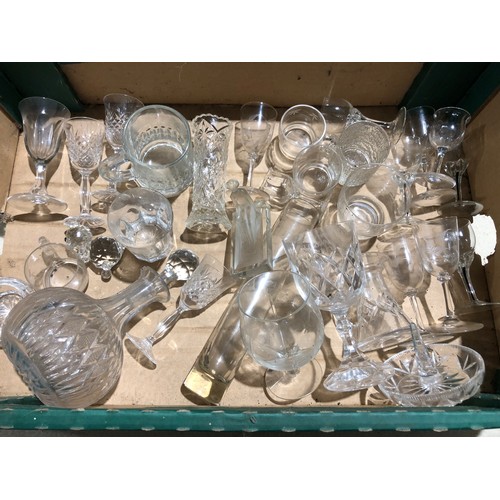 291 - Box of cut Glass