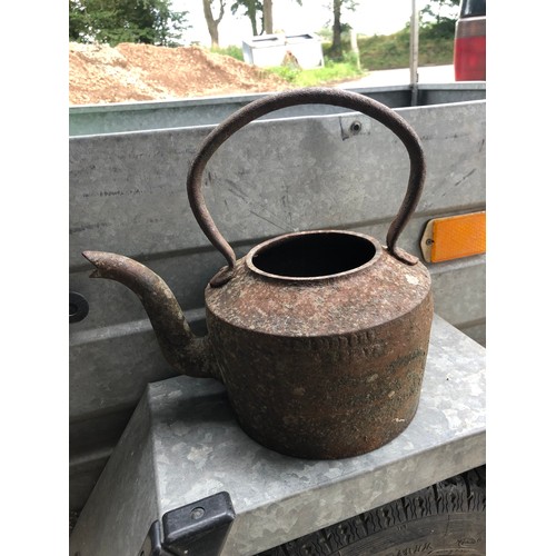 201A - Heavy cast iron kettle. No lid