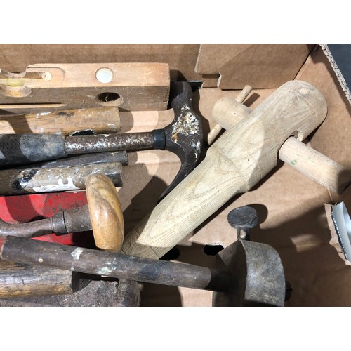 37 - Box of tools
