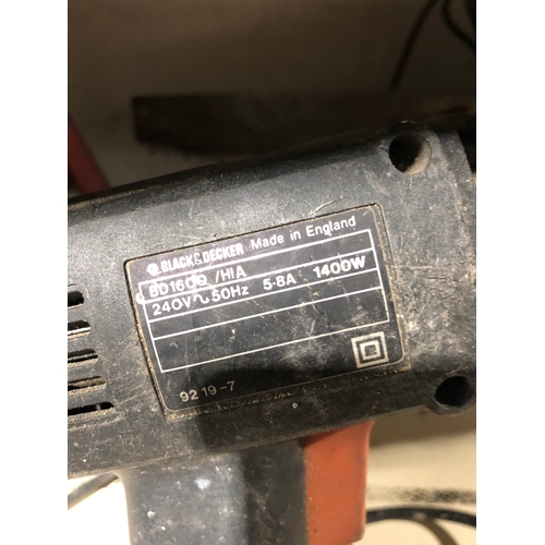 46 - Black and Decker heat gun 550 deg