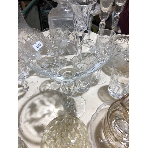 267 - 2 Fruit boxes containing glassware