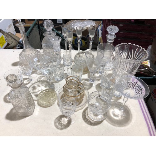 267 - 2 Fruit boxes containing glassware