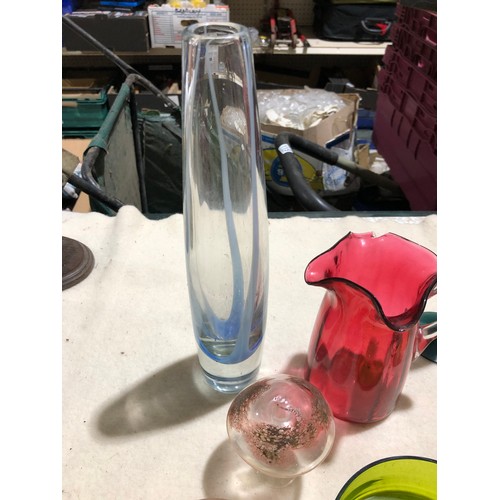 288 - Box of coloured Glassware to include uranium vaseline vase