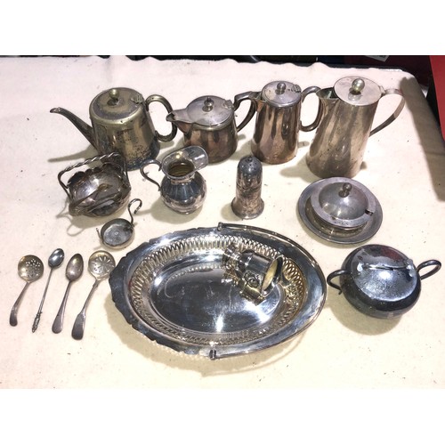 314 - A collection of silver plated items as pictured