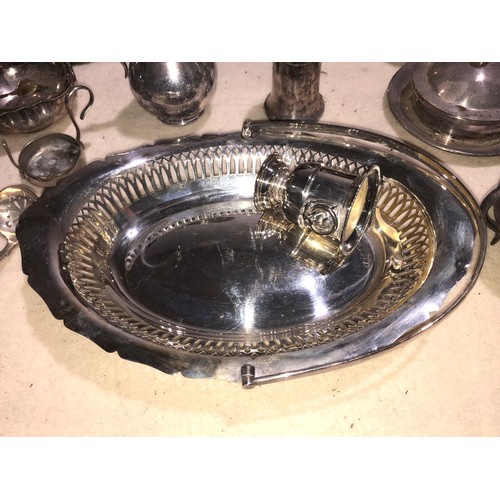 314 - A collection of silver plated items as pictured