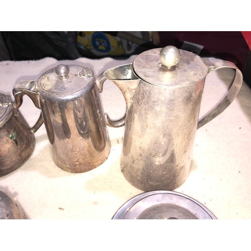 314 - A collection of silver plated items as pictured
