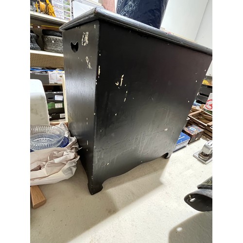 455 - Painted wooden box seat