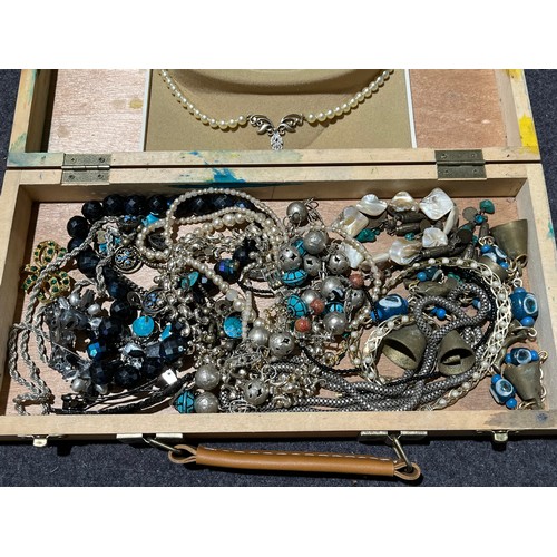 33 - Box of costume jewellery plus a .925 silver pendant & pearl necklace.