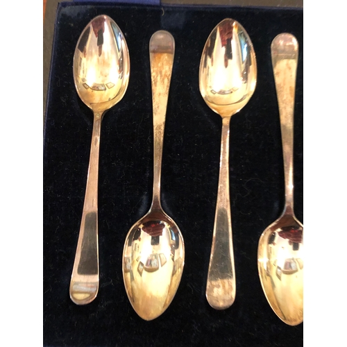 64 - Set of 6 solid silver J&WD tea spoons.