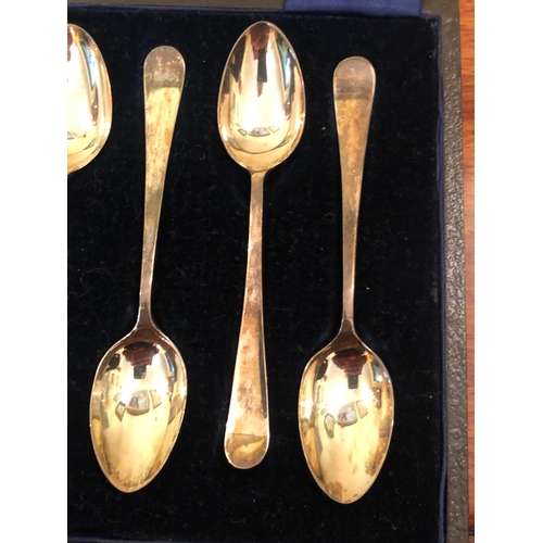 64 - Set of 6 solid silver J&WD tea spoons.