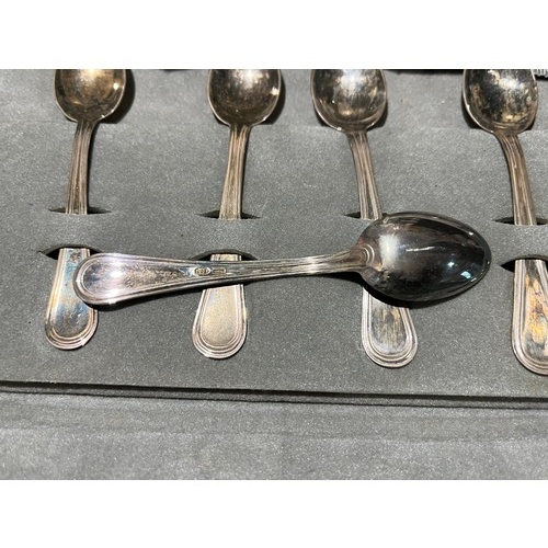 65 - Complete set of 6 Calegaro silver hallmarked 800 continental tea spoons