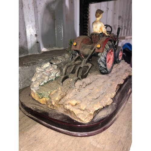 67 - Large Juliana Tractor resin model