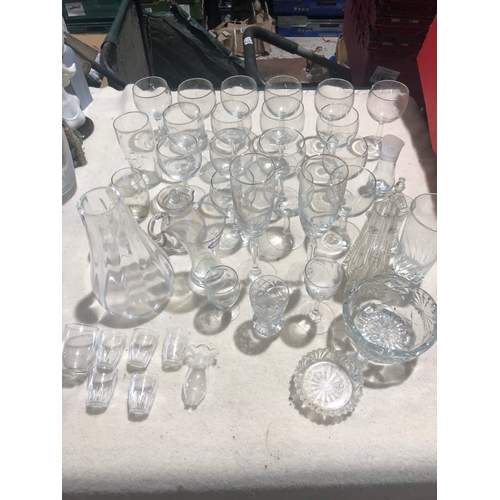 113 - Collection of clear glass to include wine & shot glasses