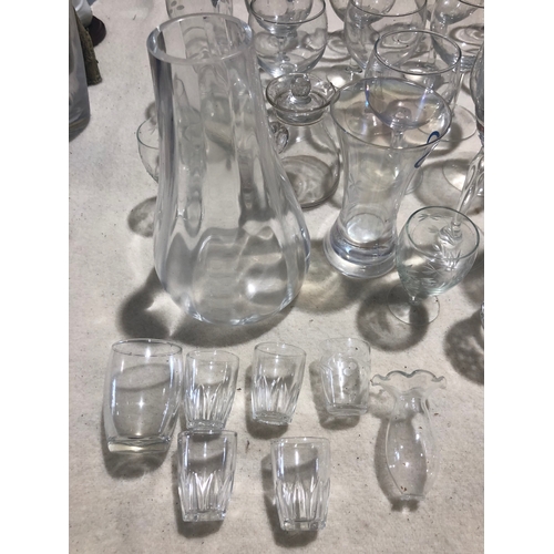 113 - Collection of clear glass to include wine & shot glasses