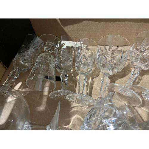 118 - Box of cut & clear glasses