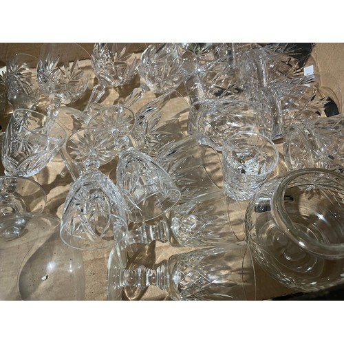 118 - Box of cut & clear glasses