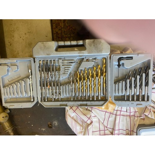 568 - Drill bit set in case