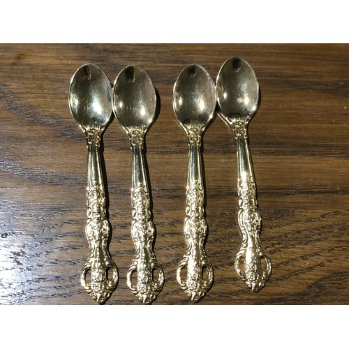 669 - 4 gold plated Japanese tea spoons