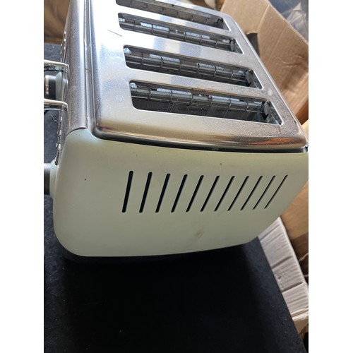 674 - 4 Slice Breville toaster in duck egg blue