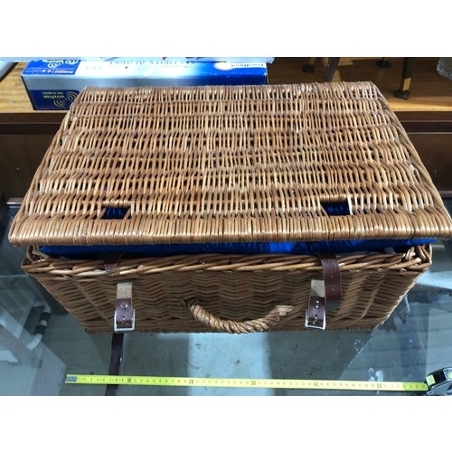 675 - Willow Picnic Hamper with Tupperware and Churchill chinaware