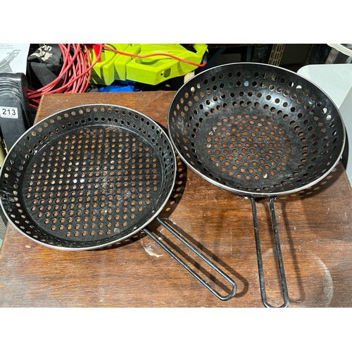 683 - 2 x barbecue smoking pans