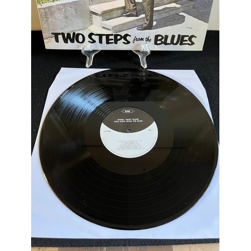 40 - Bobby Bland. Two steps from the blues. 889397315184