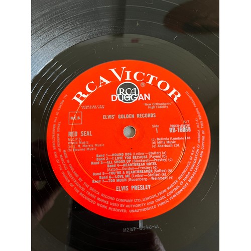 142 - Elvis. Golden Records. RCA. RB-16069