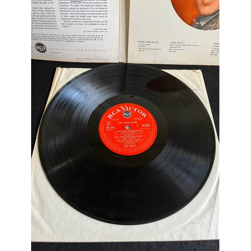 142 - Elvis. Golden Records. RCA. RB-16069